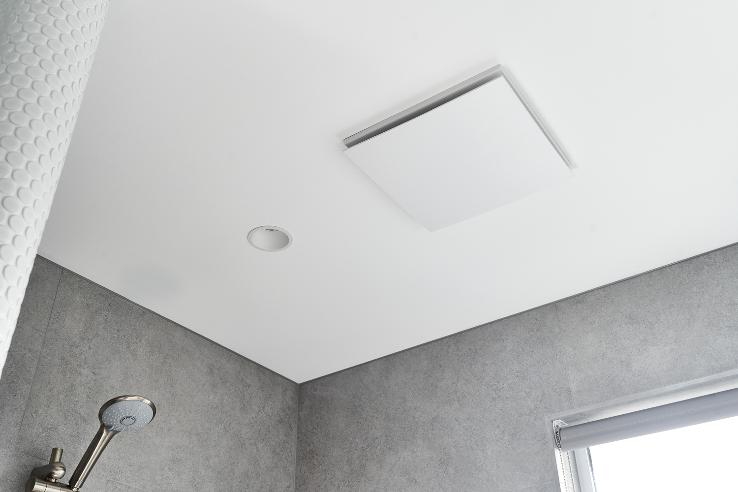 vonios ventiliatoriai